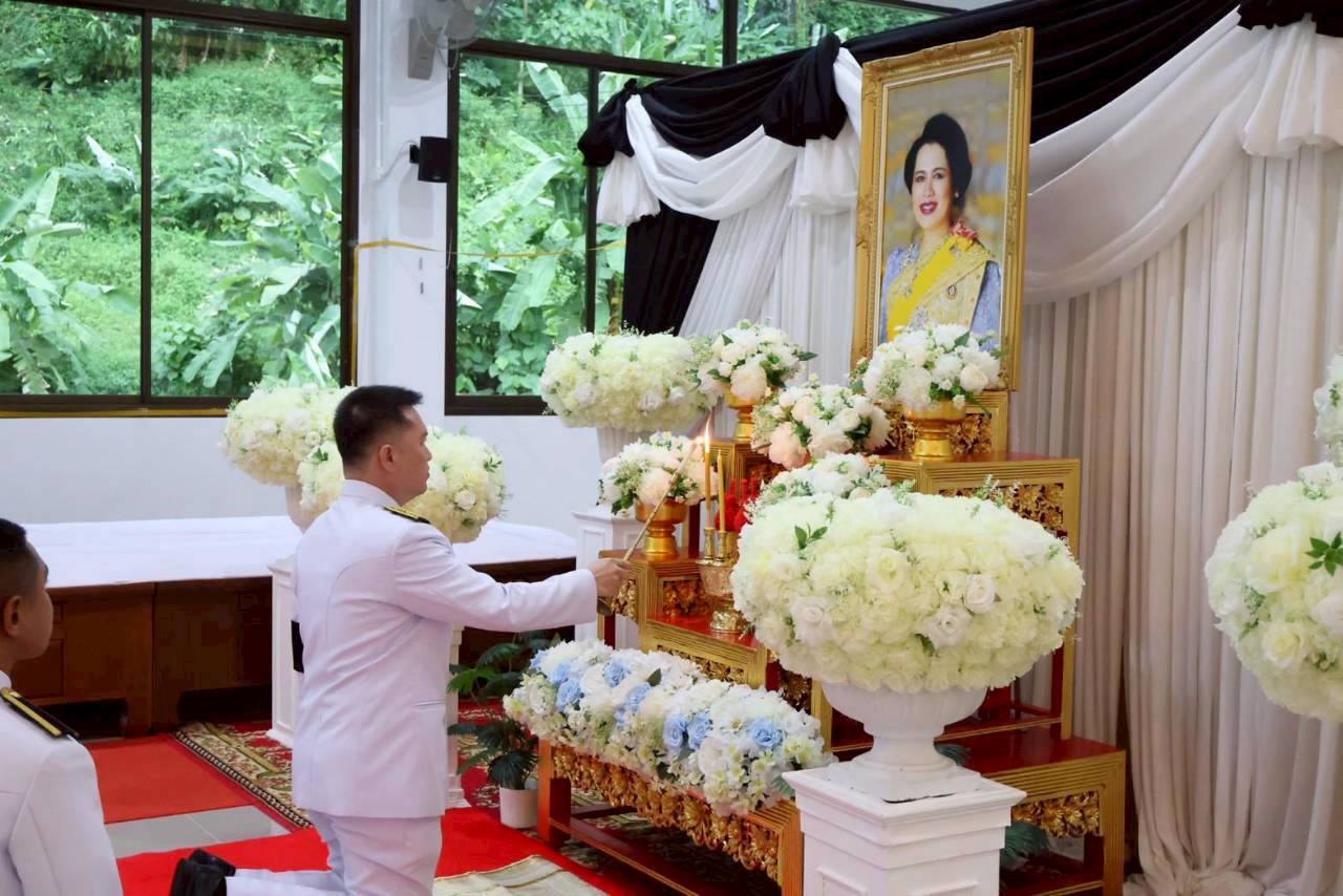 LINE_ALBUM_201168_251121_11